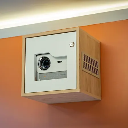 La Love-room D'alice Balneo Et Video-projecteur ! *